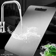 Stainless Steel Chopping Board for Kitchen – Heavy-Duty Cutting Board for Vegetables, Fruits, Meats (31 x 21 cm).
